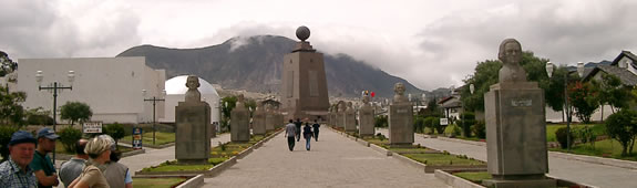 mitad_del_mundo_quito