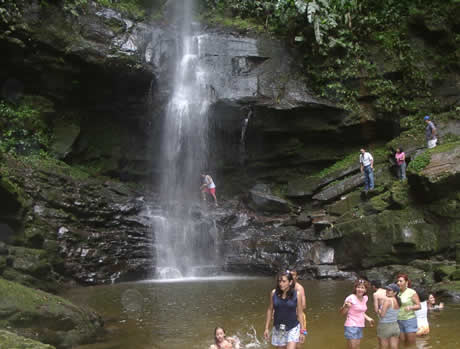 tarapoto cascadas ahuashiyacu